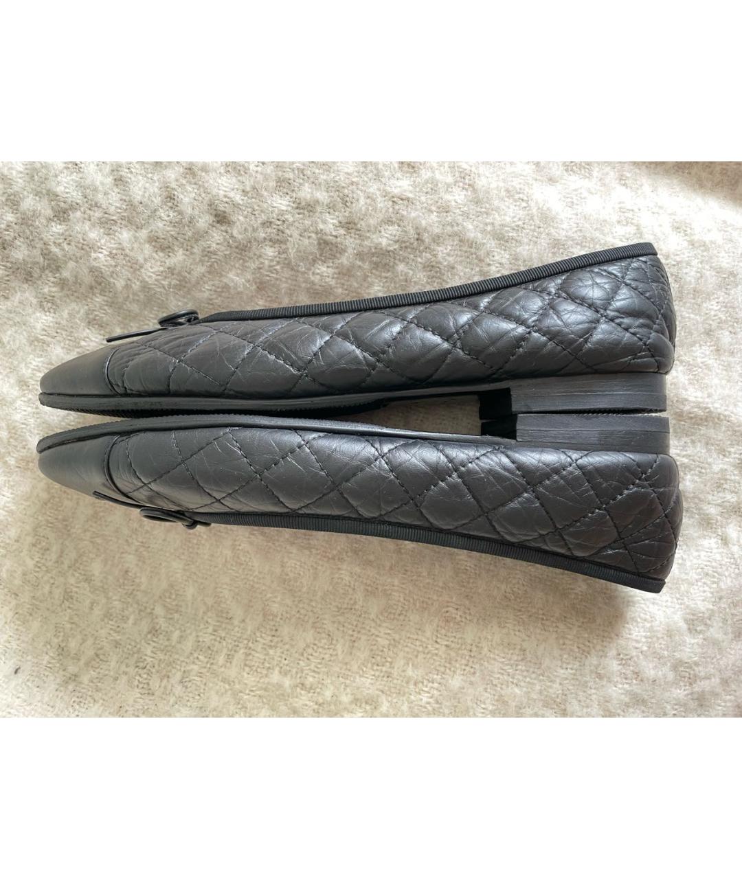 CHANEL Черные кожаные балетки, фото 3