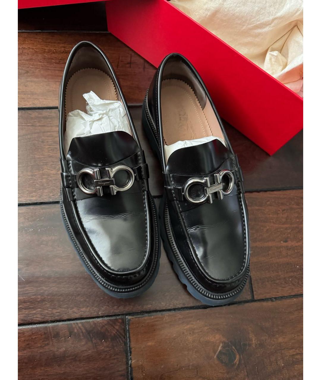 FERRAGAMO Черные кожаные лоферы, фото 2