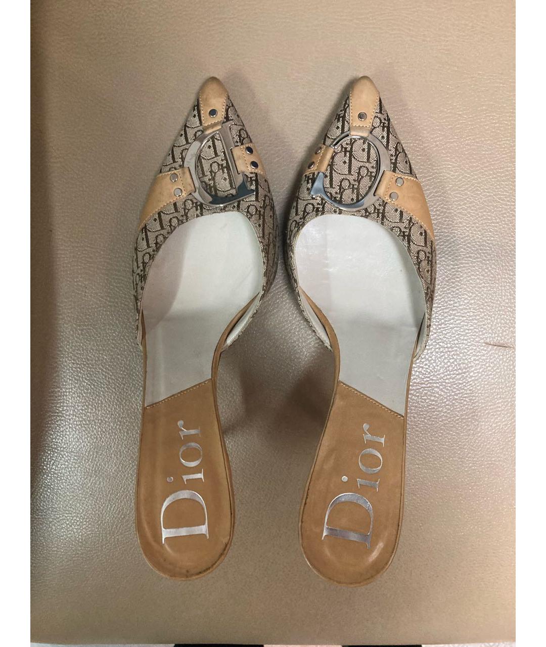 CHRISTIAN DIOR Бежевые кожаные мюли, фото 3