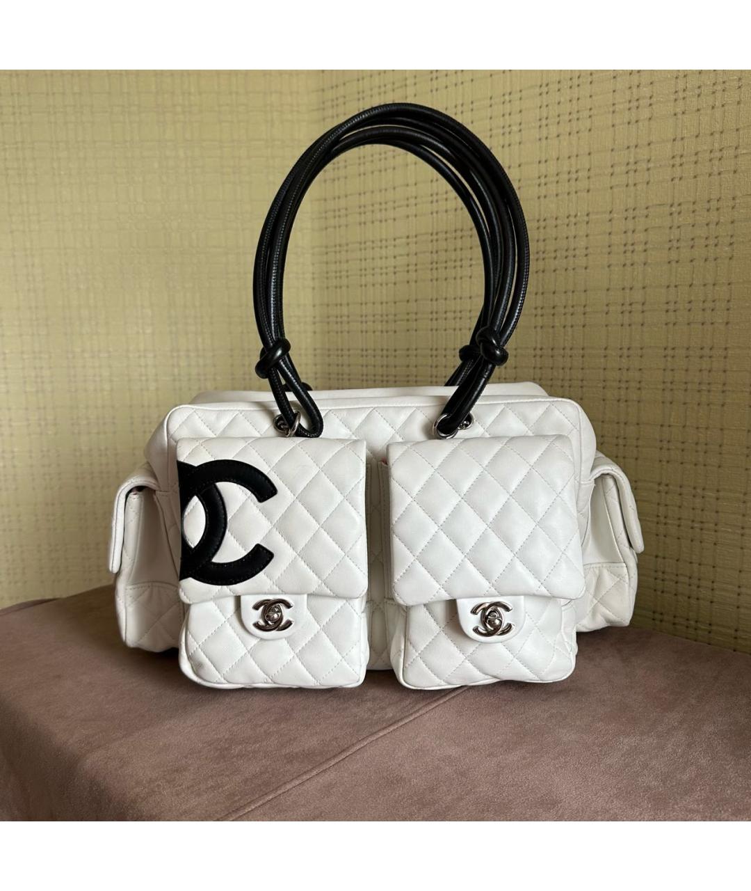 CHANEL Белая кожаная сумка с короткими ручками, фото 4