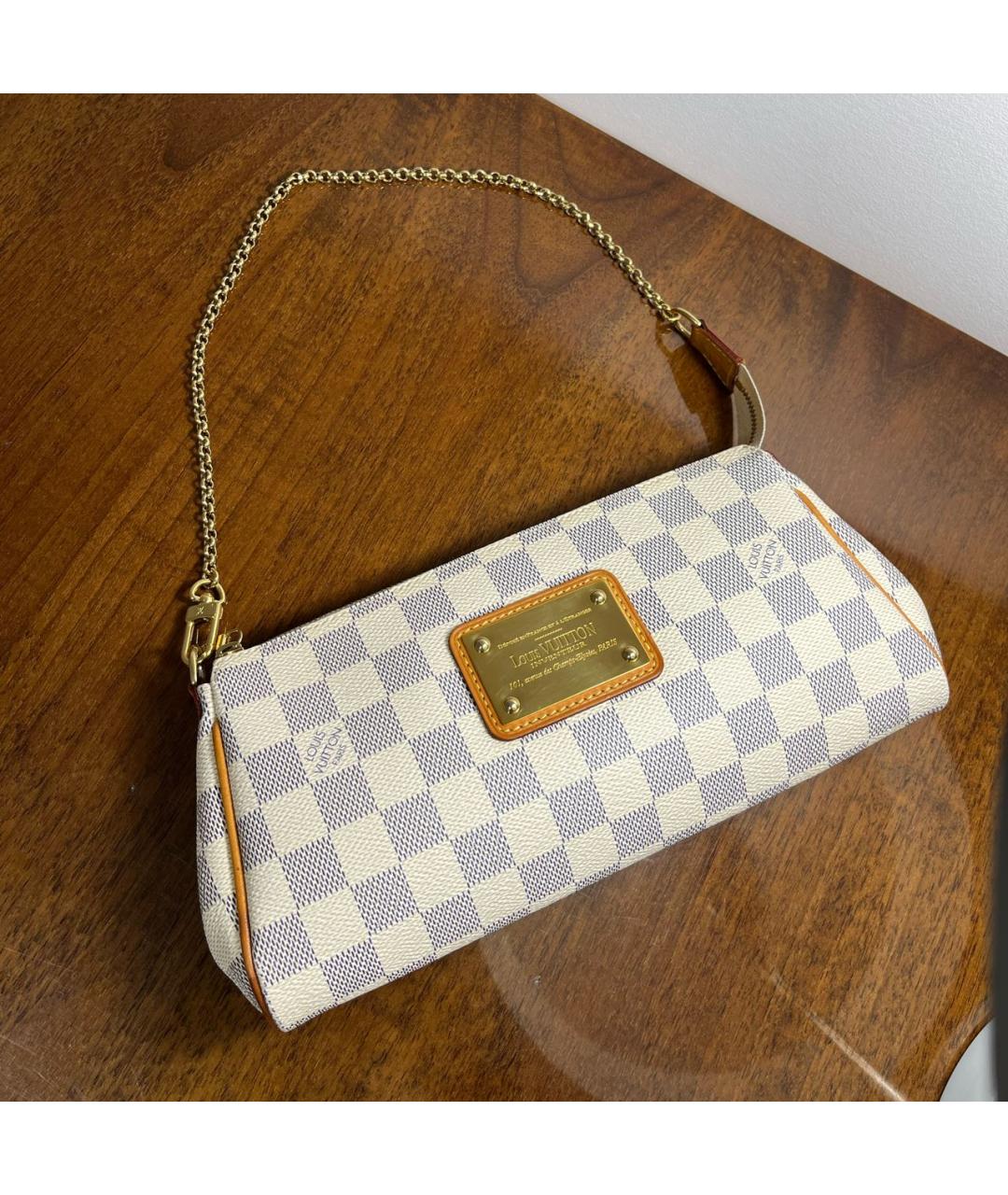 LOUIS VUITTON Бежевая кожаная сумка с короткими ручками, фото 2