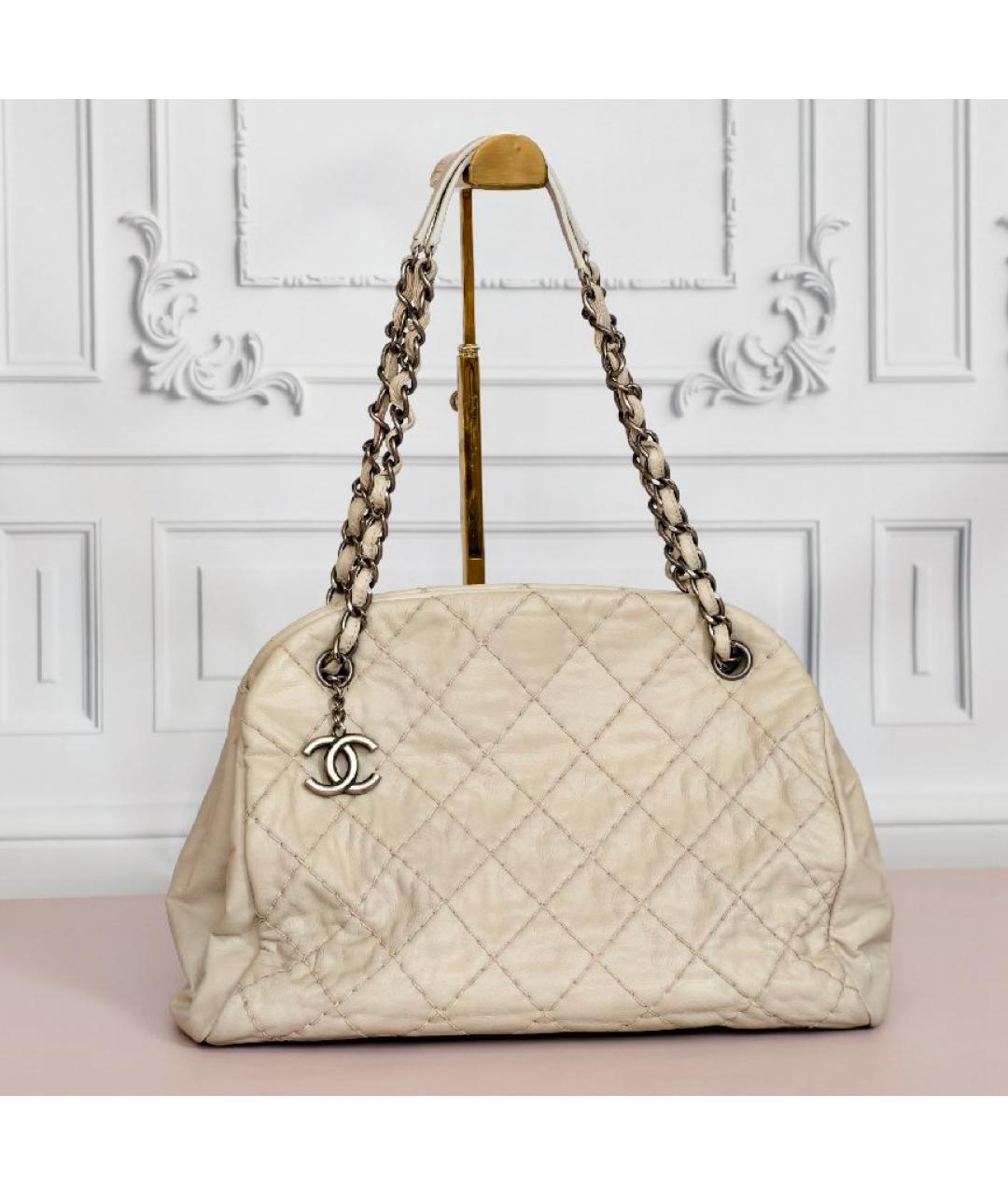 CHANEL Бежевая кожаная сумка через плечо, фото 2