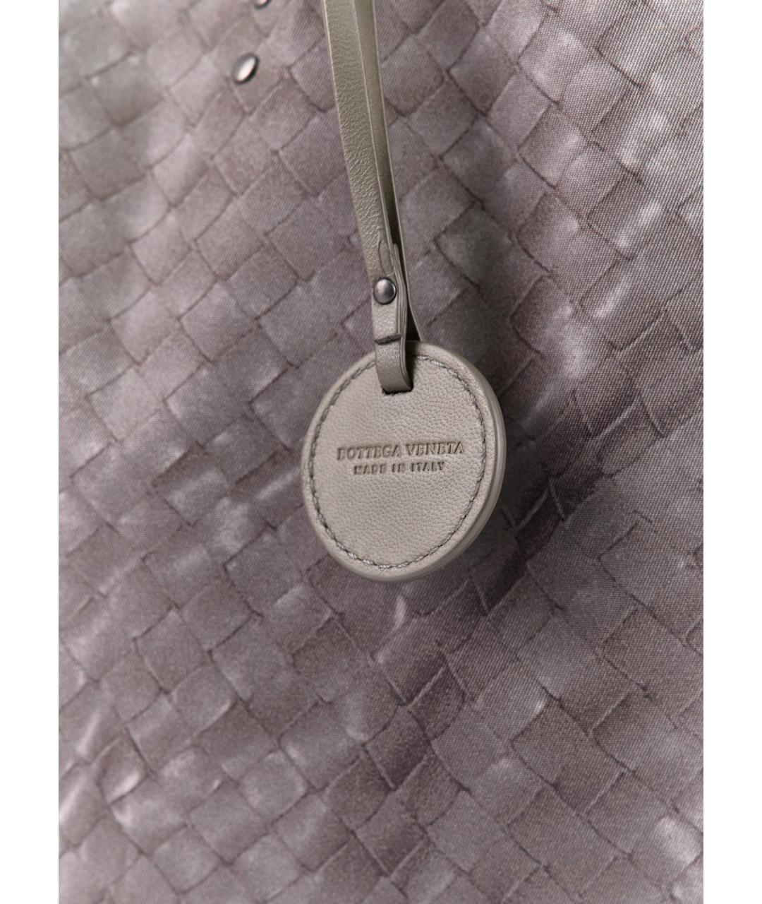 BOTTEGA VENETA Серая тканевая сумка тоут, фото 3