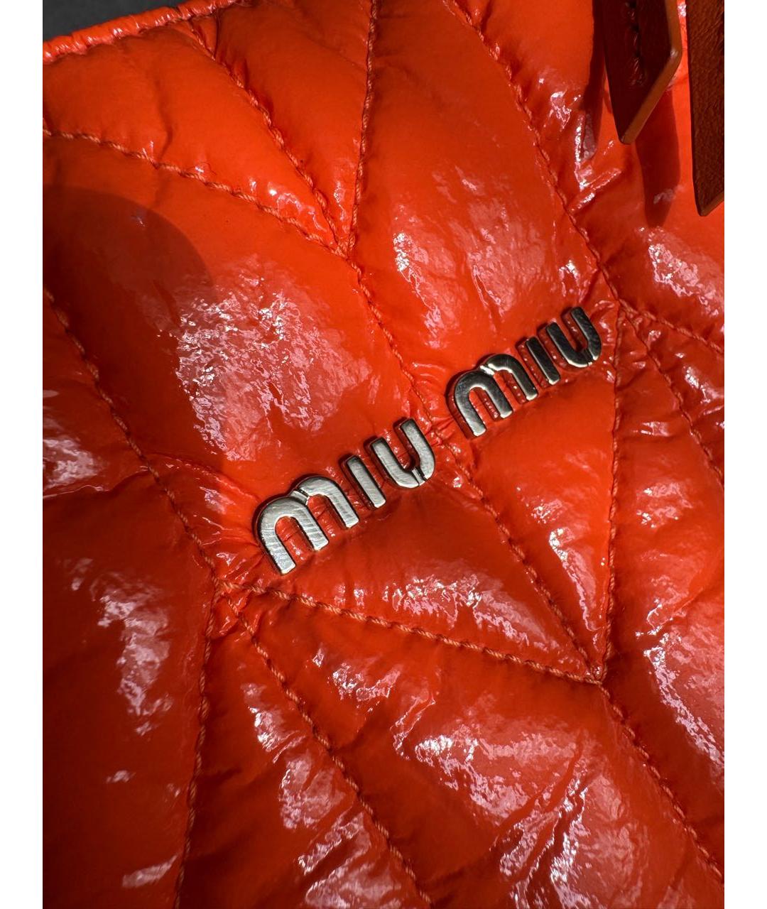 MIU MIU Оранжевая сумка через плечо из лакированной кожи, фото 3