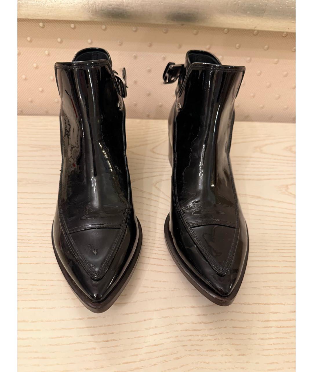 CHANEL Черные ботинки из лакированной кожи, фото 2