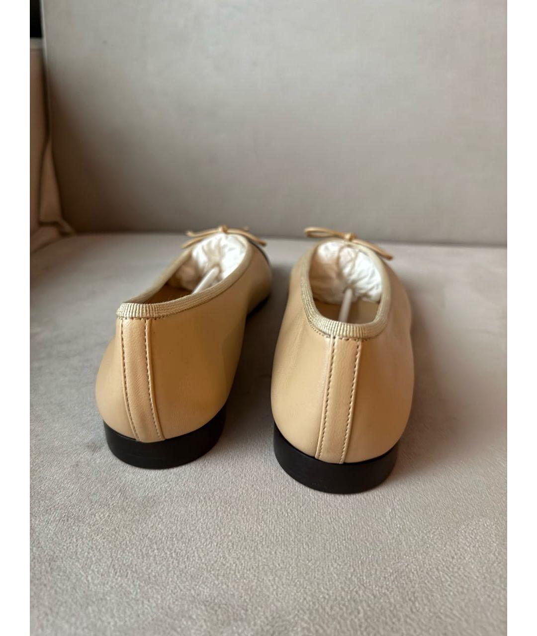 CHANEL Бежевые кожаные балетки, фото 8