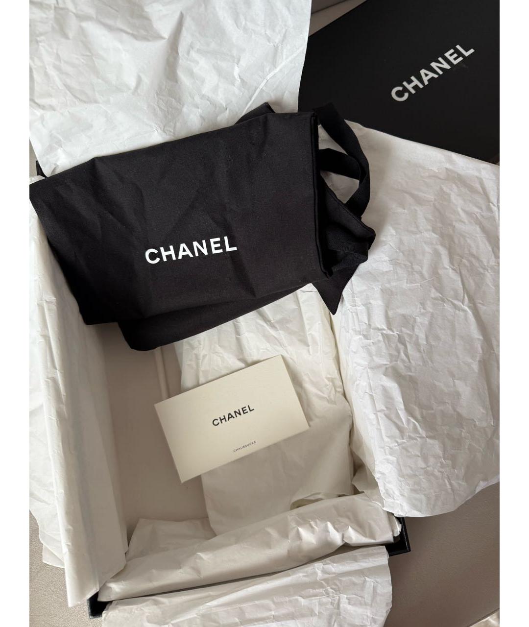 CHANEL Белые кожаные лодочки на низком каблуке, фото 2