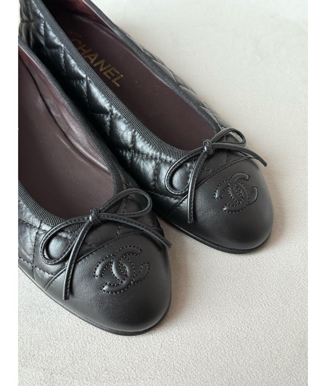 CHANEL Черные кожаные балетки, фото 3