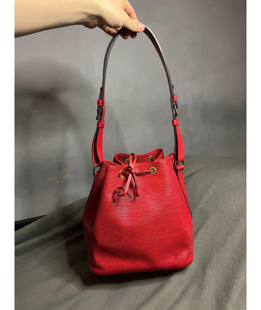 LOUIS VUITTON Красная кожаная сумка тоут, фото 8