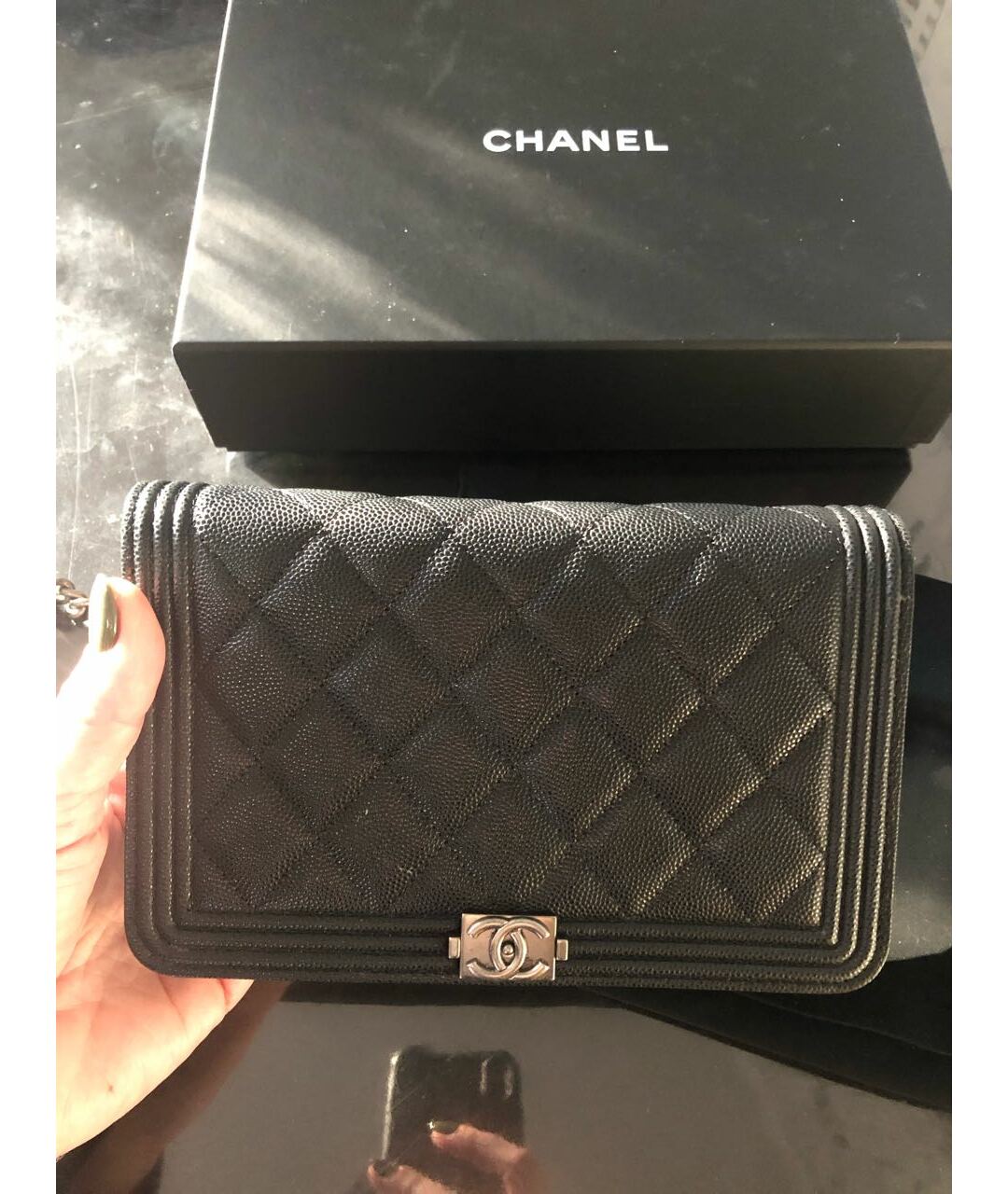 CHANEL Черная кожаная сумка тоут, фото 3