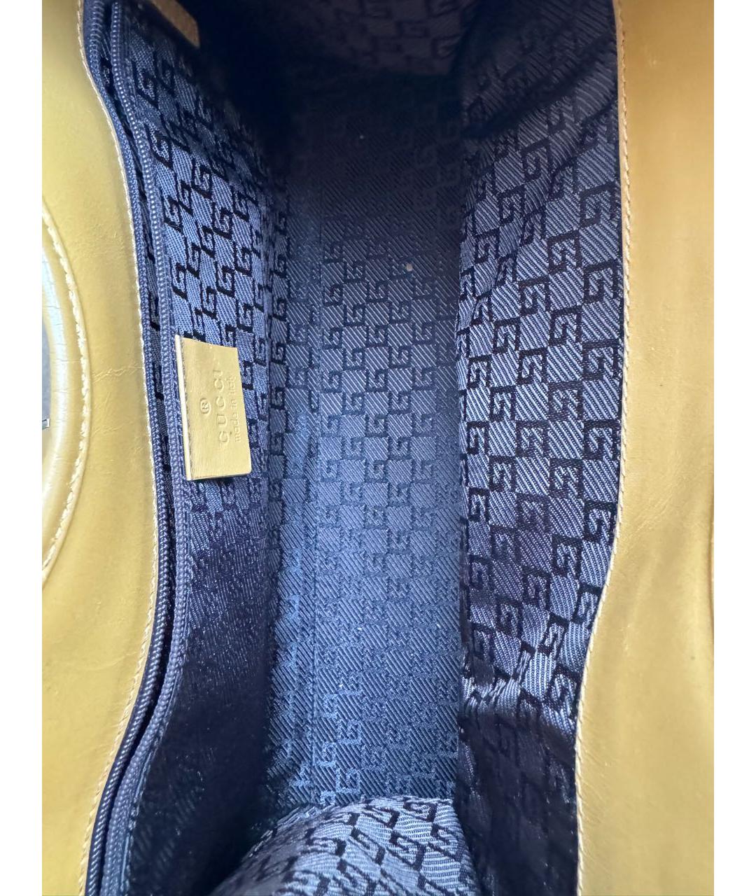 GUCCI Горчичная замшевая сумка с короткими ручками, фото 4
