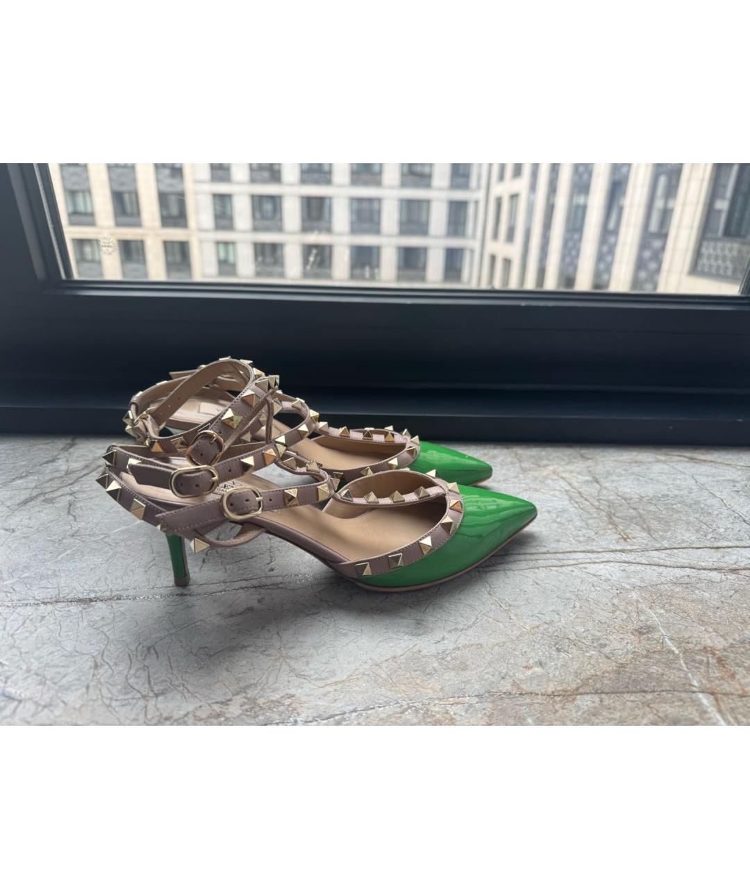VALENTINO Зеленые босоножки из лакированной кожи, фото 6