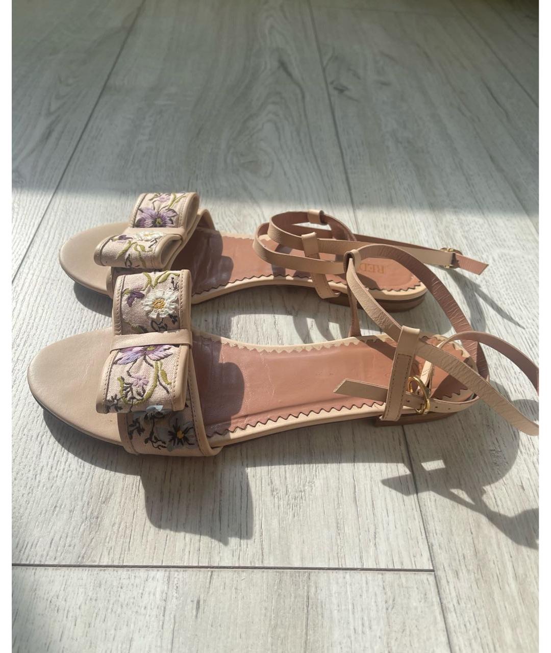 RED VALENTINO Бежевые босоножки, фото 3