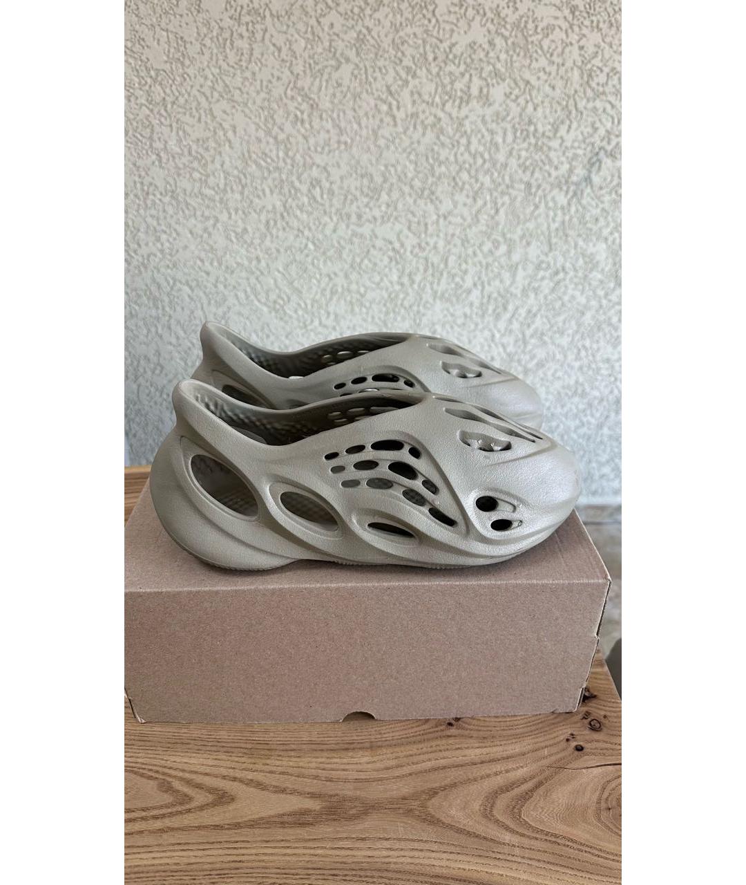 ADIDAS YEEZY Бежевые резиновые низкие кроссовки / кеды, фото 7