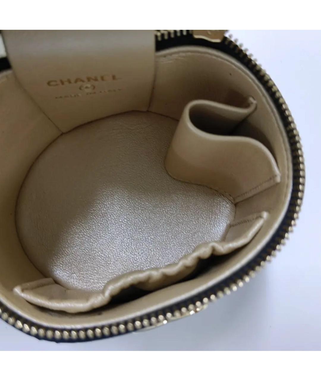 CHANEL Черная кожаная сумка с короткими ручками, фото 6