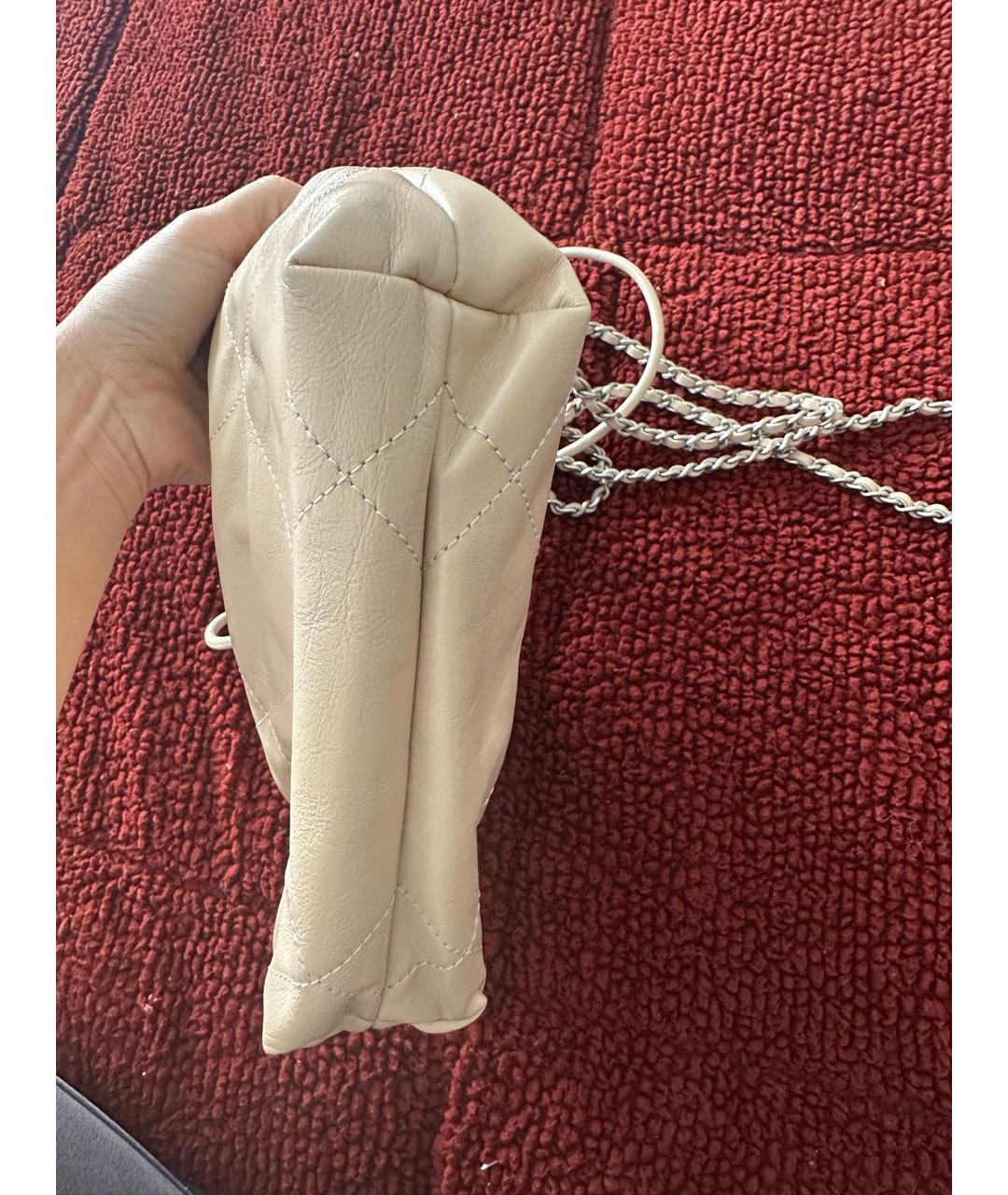 CHANEL Бежевая кожаная сумка через плечо, фото 5