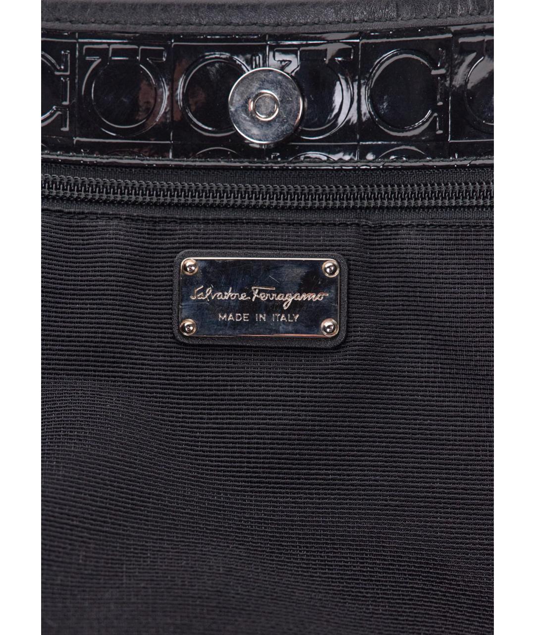 FERRAGAMO Черная сумка тоут из лакированной кожи, фото 7