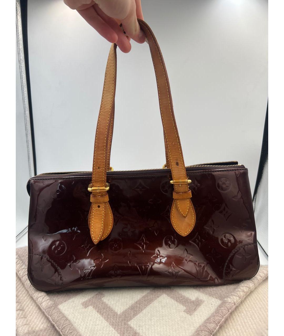 LOUIS VUITTON Бордовая сумка с короткими ручками из лакированной кожи, фото 7