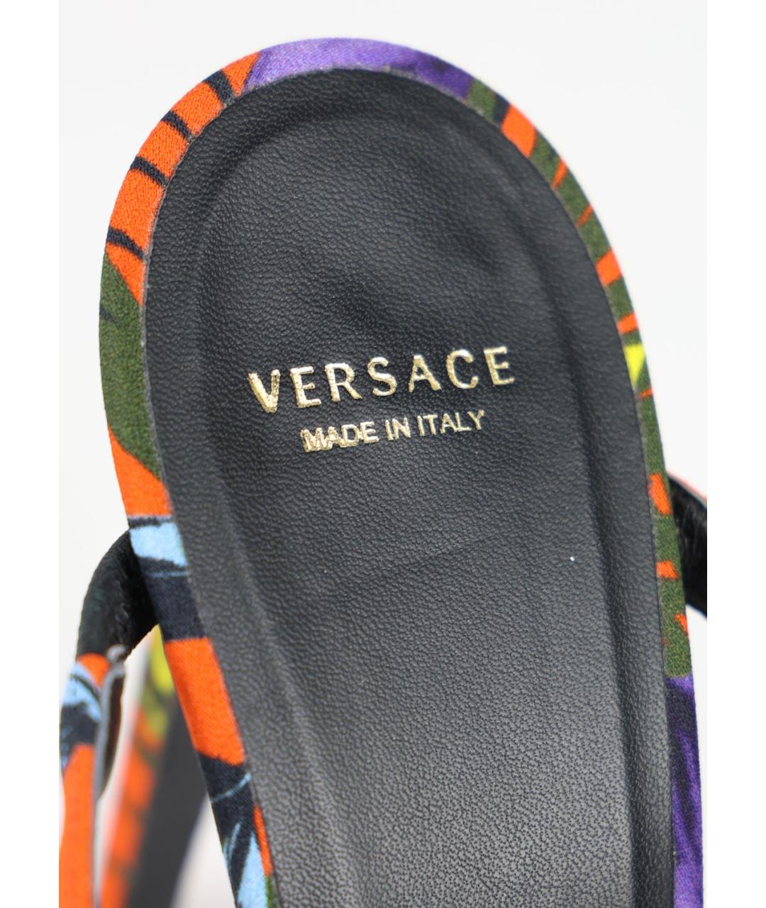 VERSACE Мульти текстильные босоножки, фото 4