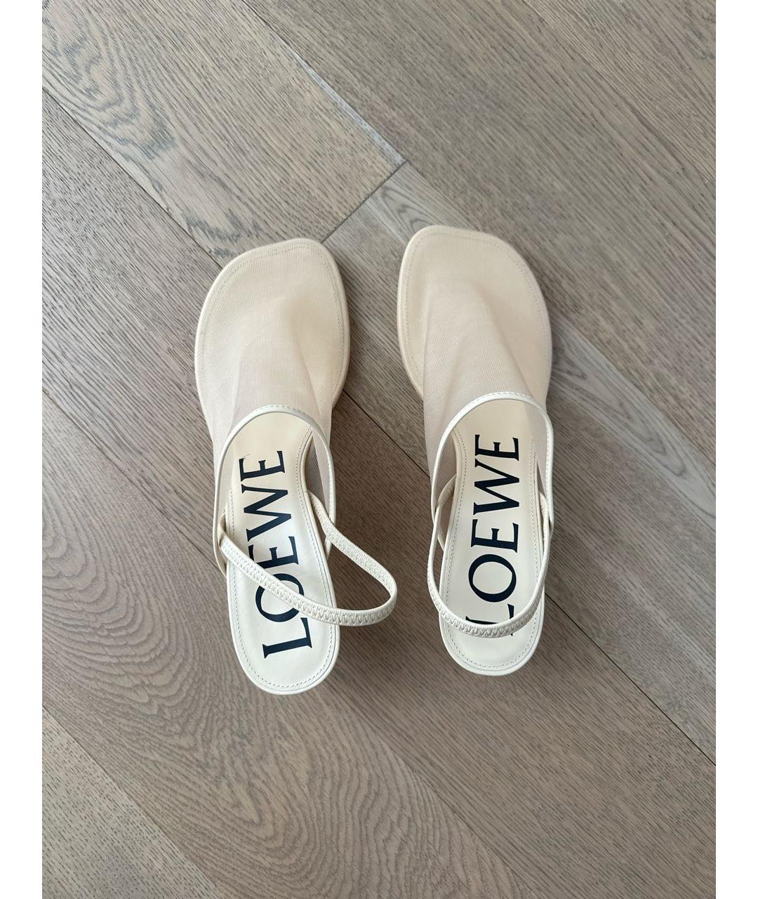 LOEWE Бежевые босоножки, фото 3