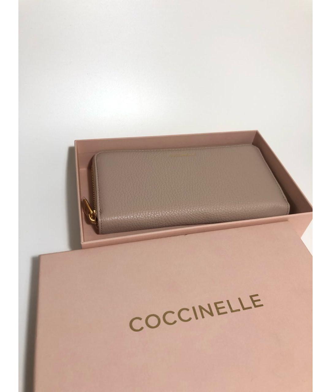 COCCINELLE Бежевый кожаный кошелек, фото 4
