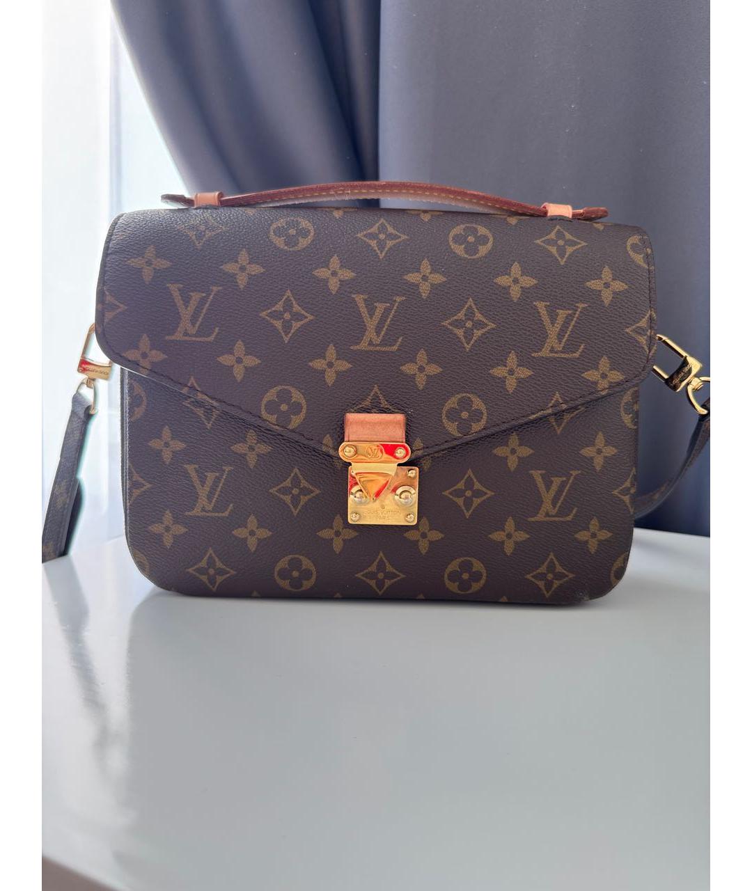 LOUIS VUITTON Коричневая кожаная сумка через плечо, фото 5