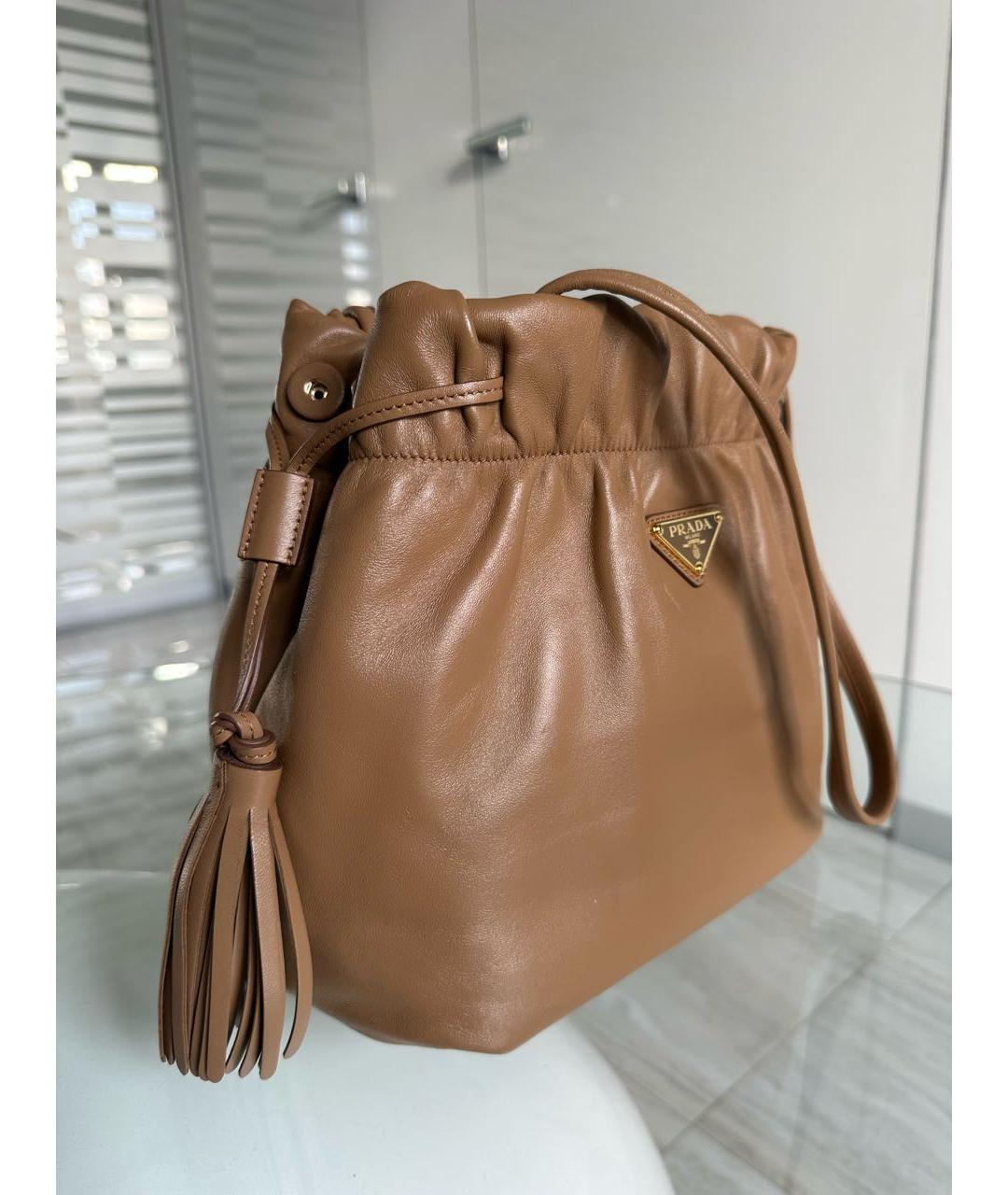 PRADA Горчичная кожаная сумка через плечо, фото 2