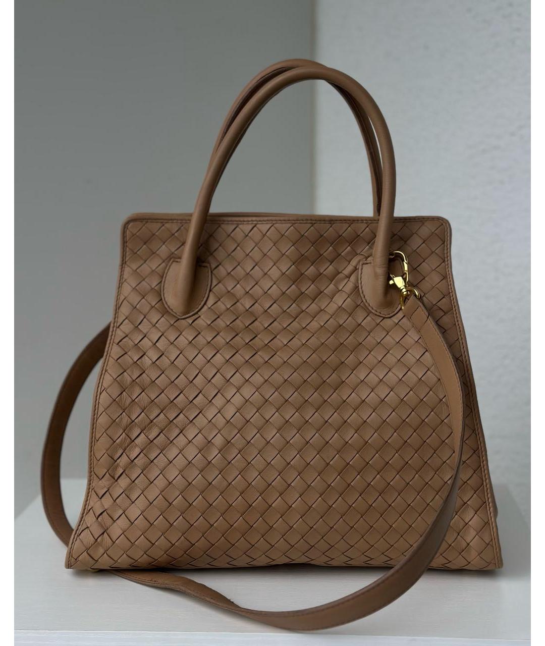 BOTTEGA VENETA Бежевая кожаная сумка с короткими ручками, фото 9