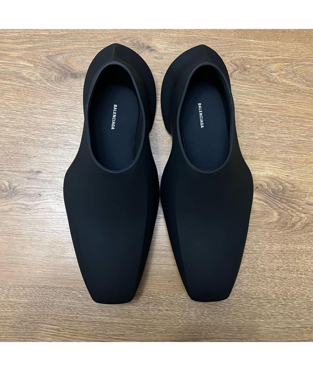 BALENCIAGA Черные резиновые туфли, фото 2