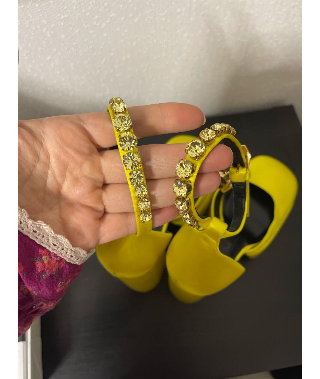 VERSACE Желтые текстильные туфли, фото 6