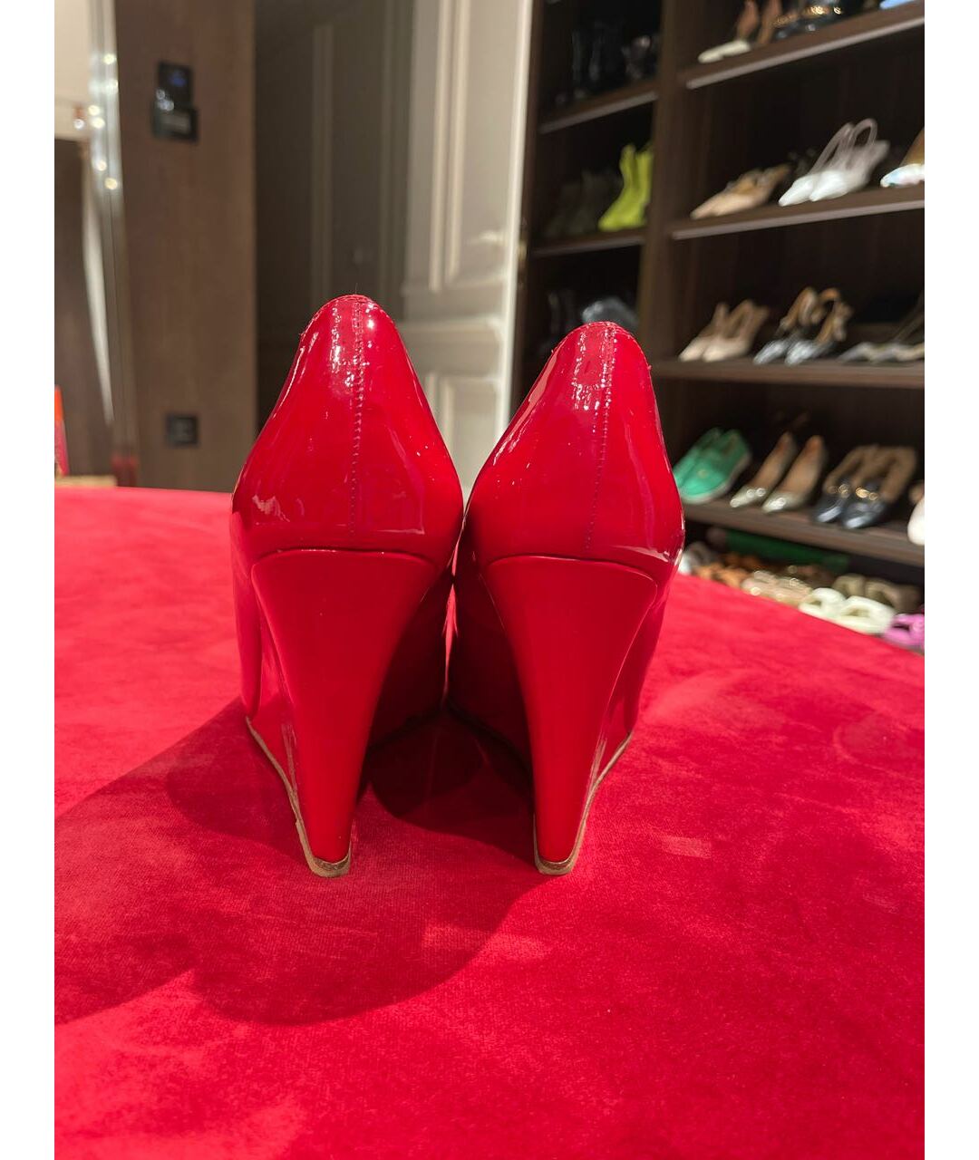 CHRISTIAN LOUBOUTIN Красные туфли из лакированной кожи, фото 4