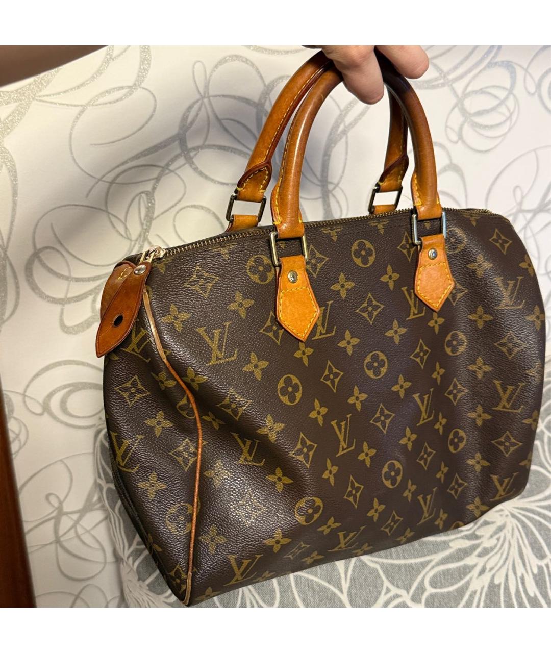 LOUIS VUITTON Коричневая кожаная сумка с короткими ручками, фото 6