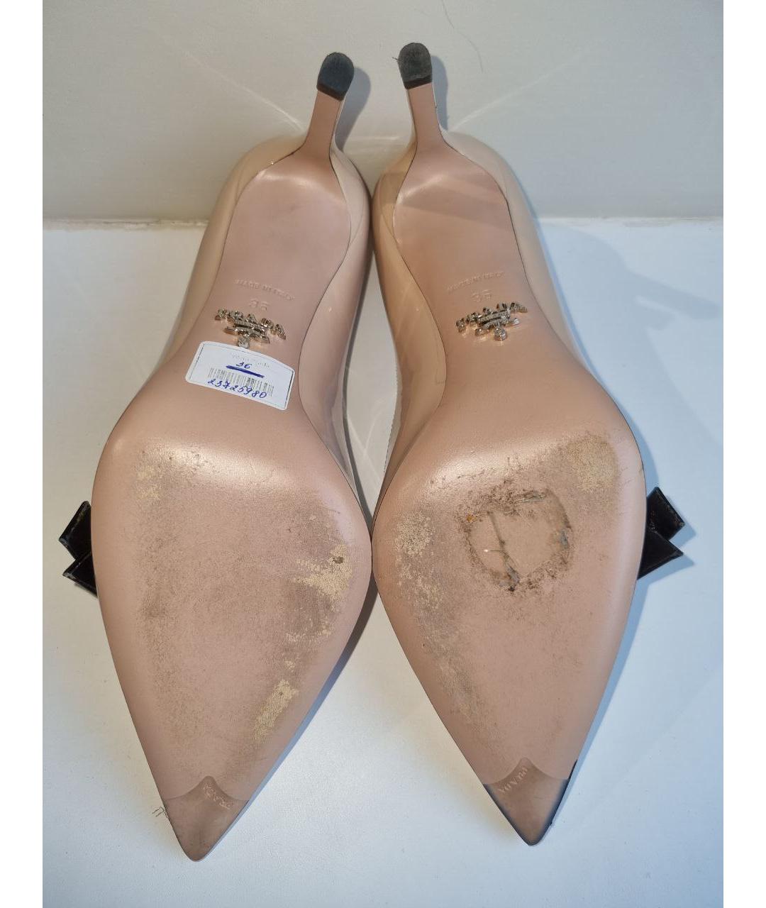 PRADA Бежевые туфли из лакированной кожи, фото 7