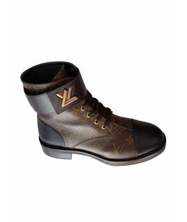 LOUIS VUITTON Ботинки