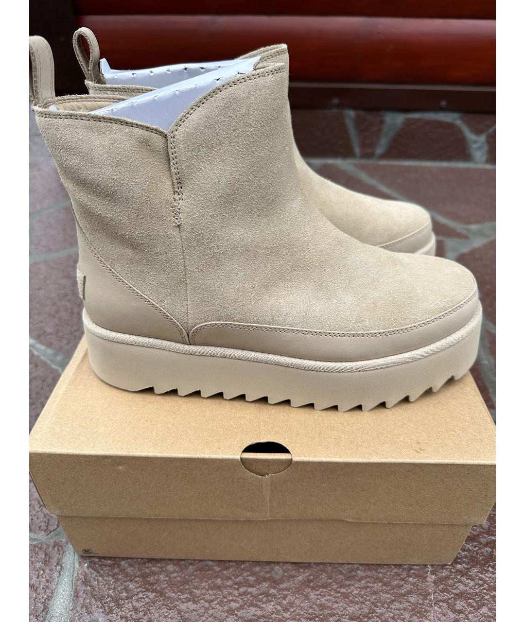 UGG AUSTRALIA Бежевые замшевые ботинки, фото 3