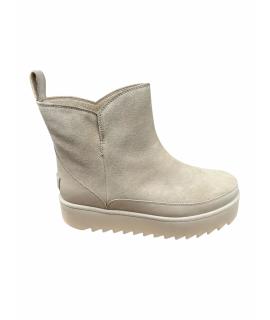 UGG AUSTRALIA Ботинки