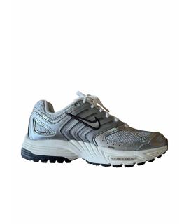 NIKE Кроссовки
