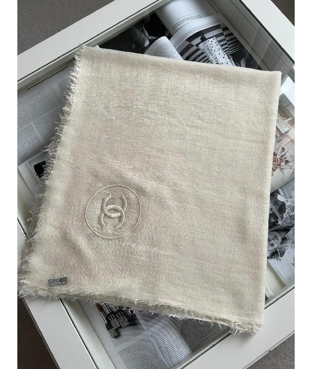 CHANEL Белый шелковый шарф, фото 4