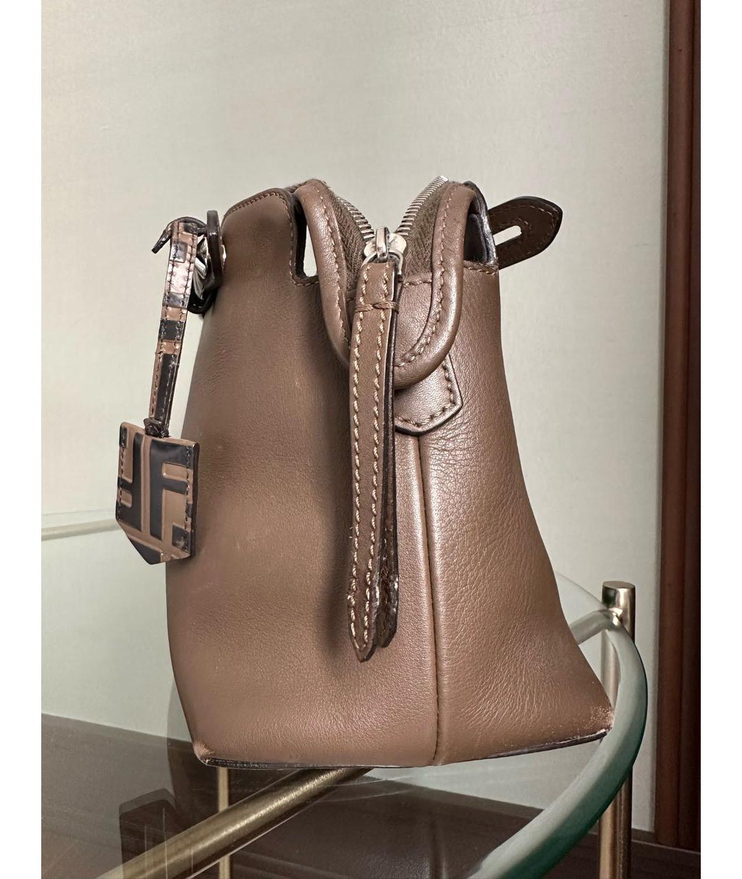 FENDI Коричневая кожаная сумка через плечо, фото 4