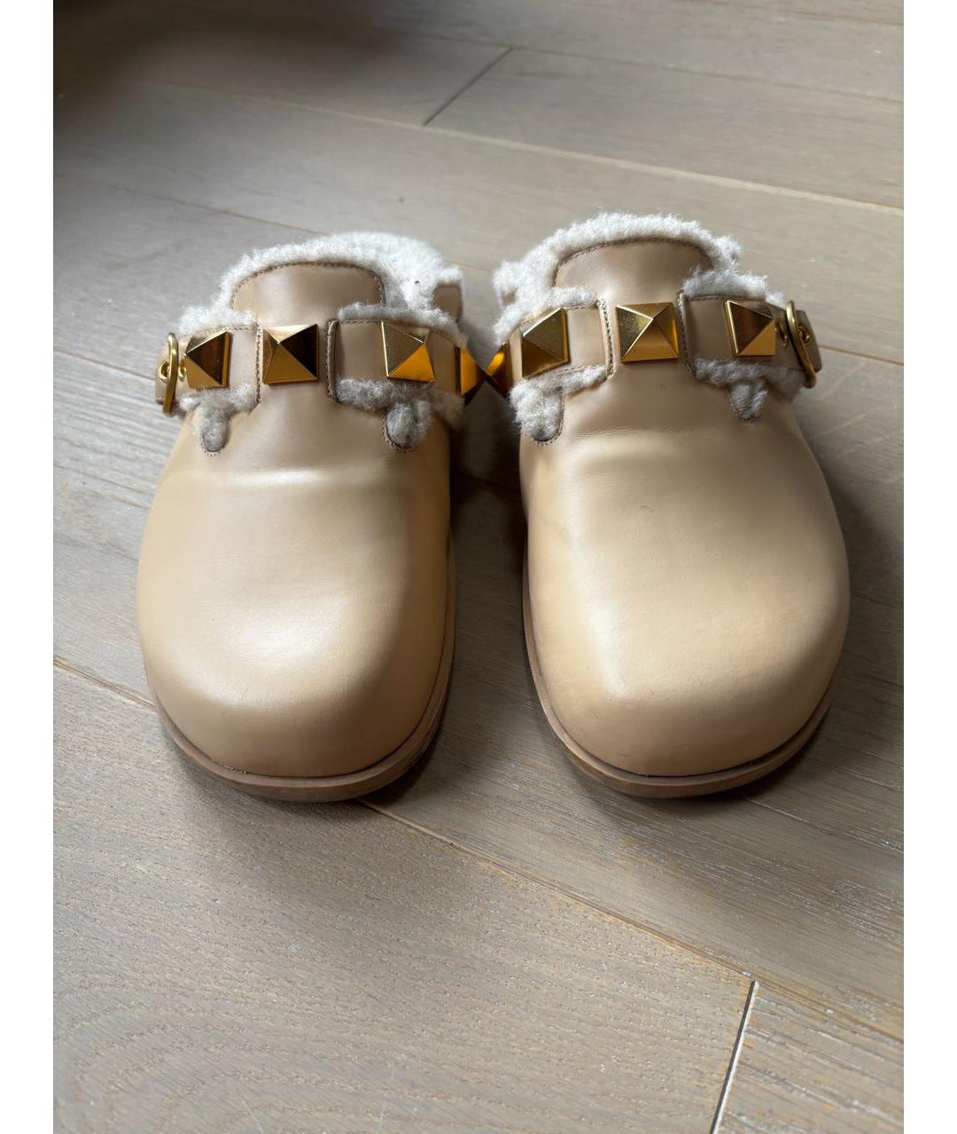VALENTINO Бежевые кожаные сабо, фото 2