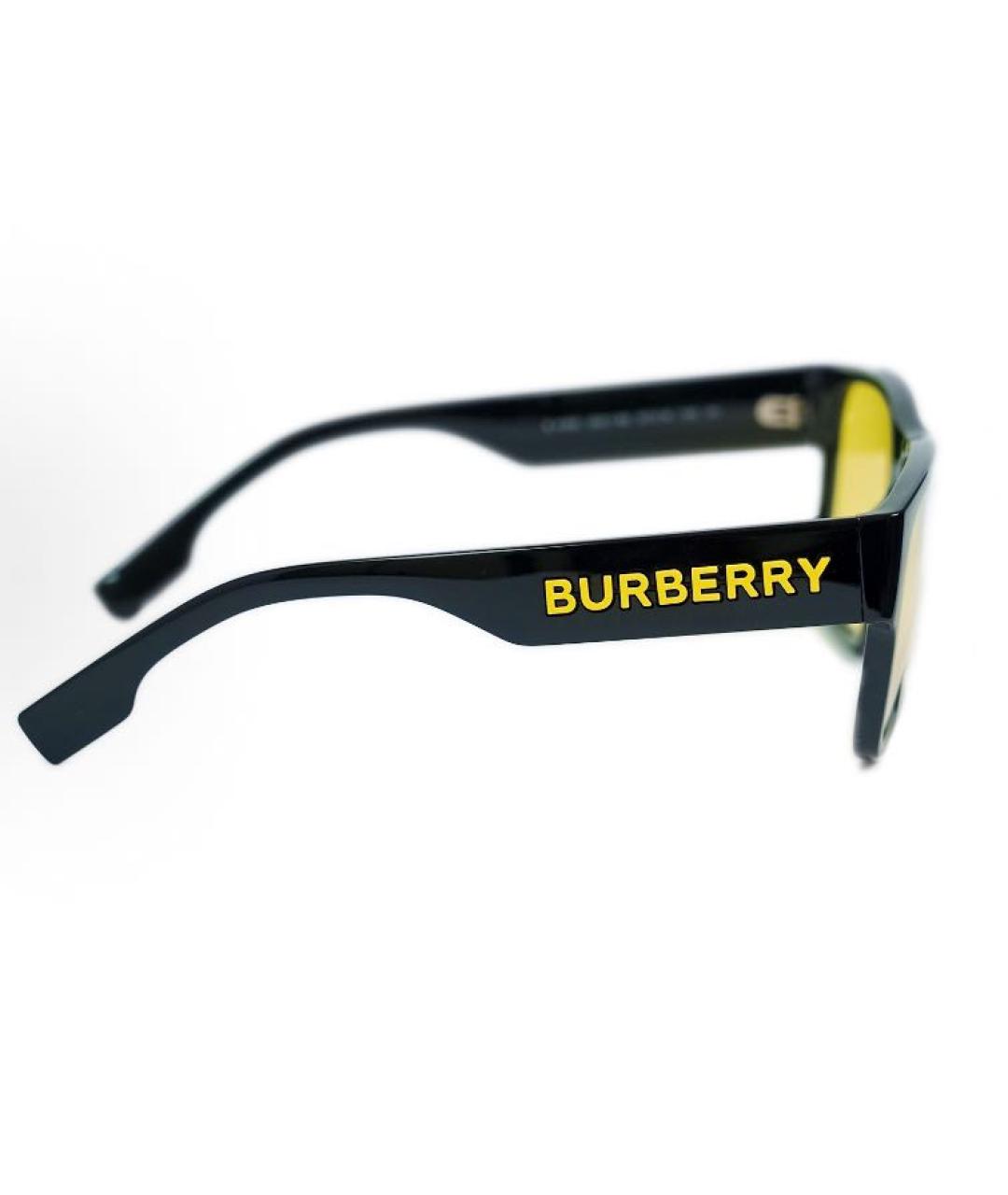 BURBERRY Черные пластиковые солнцезащитные очки, фото 4