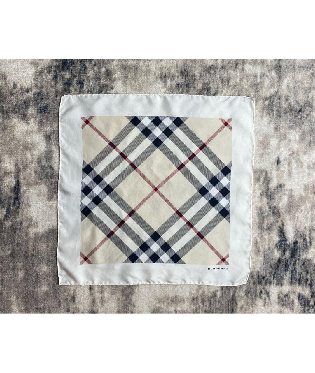 BURBERRY Бежевый шелковый платок, фото 4