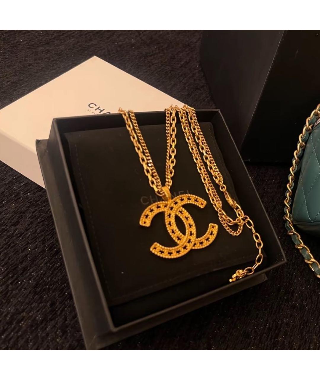 CHANEL Золотая металлическая подвеска, фото 4