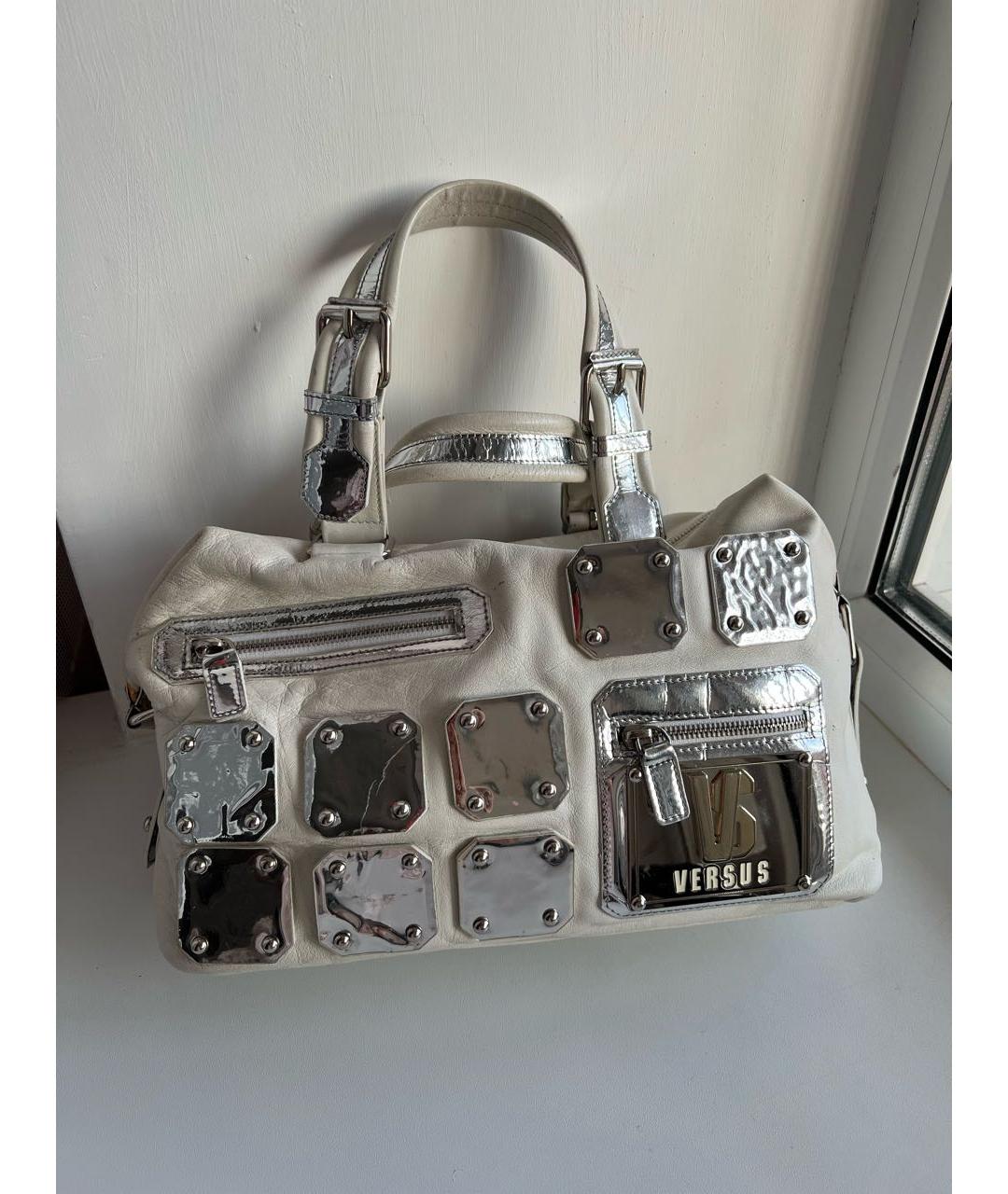 VERSUS VERSACE Белая кожаная сумка с короткими ручками, фото 6