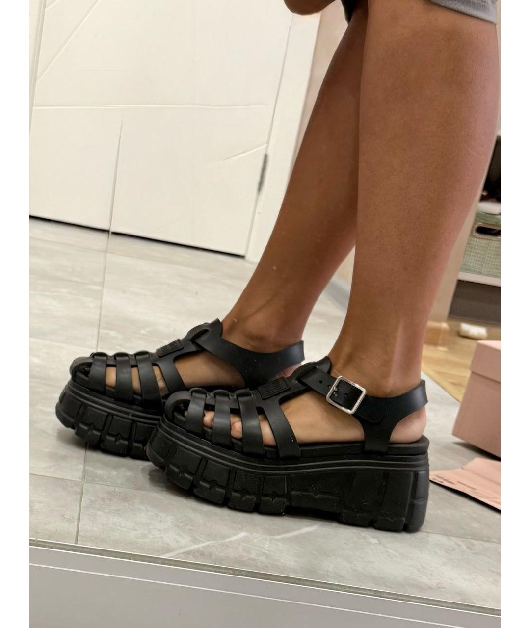 MIU MIU Черные кожаные сандалии, фото 2