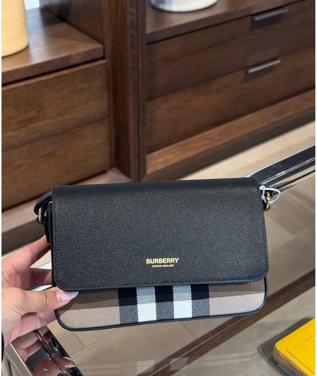 BURBERRY Черная кожаная сумка через плечо, фото 3