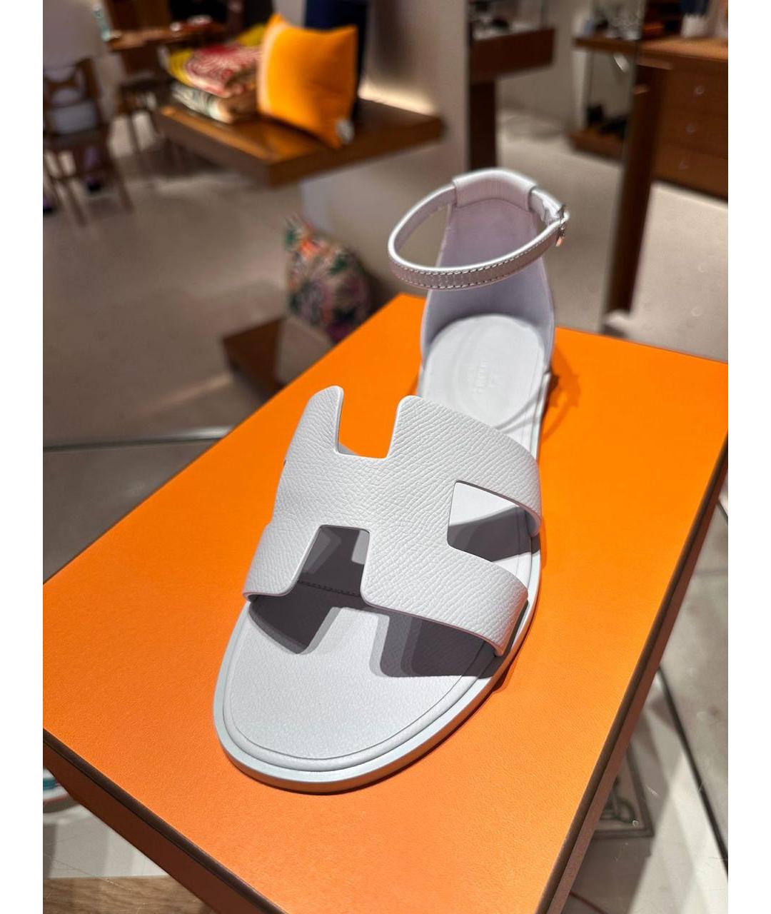HERMES Голубые кожаные босоножки, фото 3