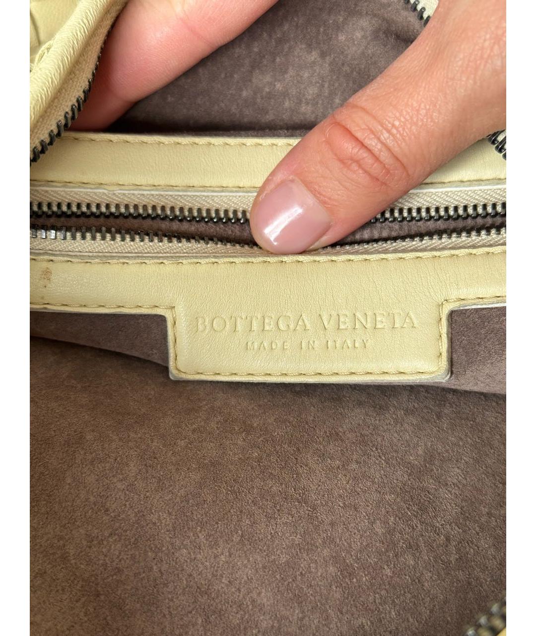 BOTTEGA VENETA Желтая кожаная сумка с короткими ручками, фото 7