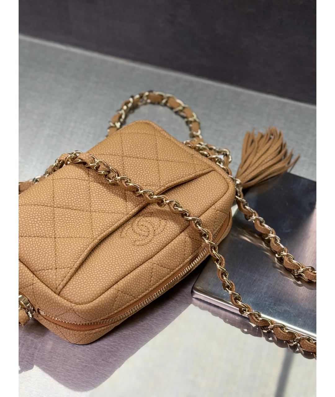 CHANEL Бежевая кожаная сумка через плечо, фото 7