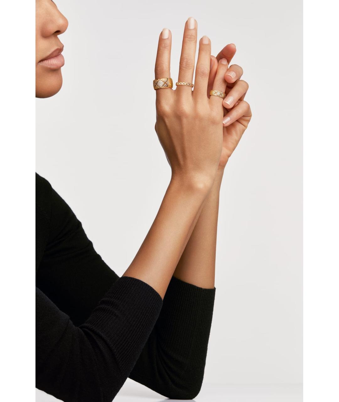 CHANEL Золотое кольцо из желтого золота, фото 2